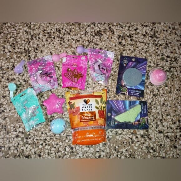 Surprise Bath bomb bundle of 5 - Picture 1 of 6